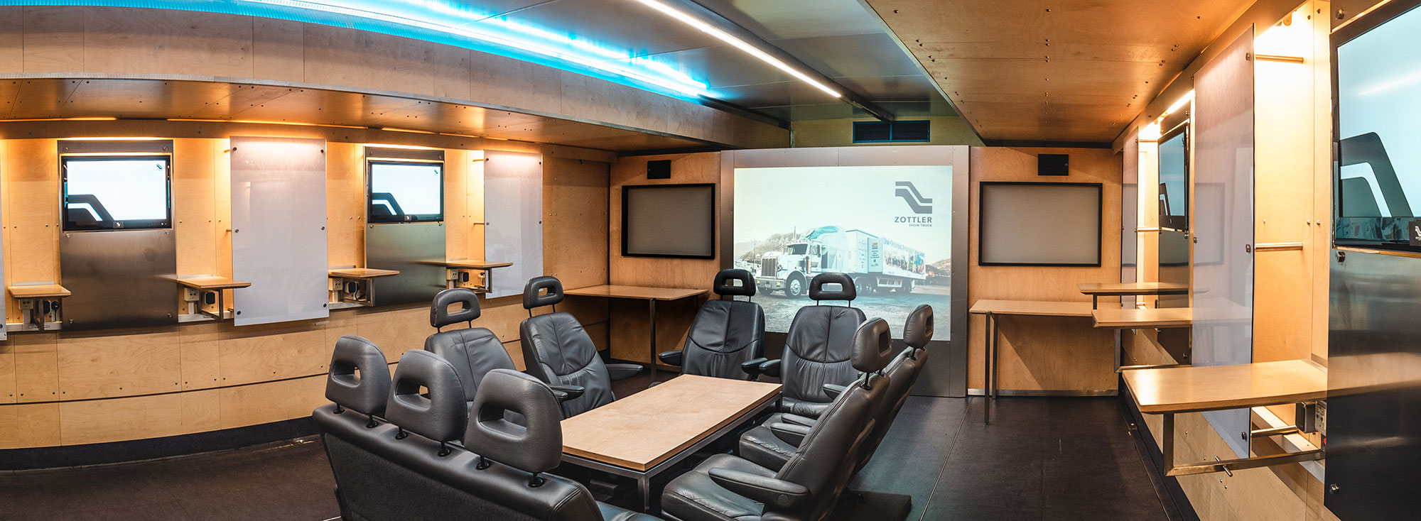 Zottler Showtruck 4 Innen